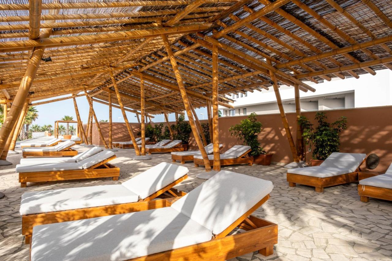 Zahara Beach & Spa By Qhotels - Adults Recommended Zahara de los Atunes Εξωτερικό φωτογραφία The beach at the hotel